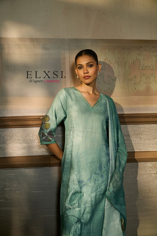 Designed for Navratri, Diwali, Karva Chauth pujas and wedding functions Special women's comfortable Maroon Kurta Set Elxsi